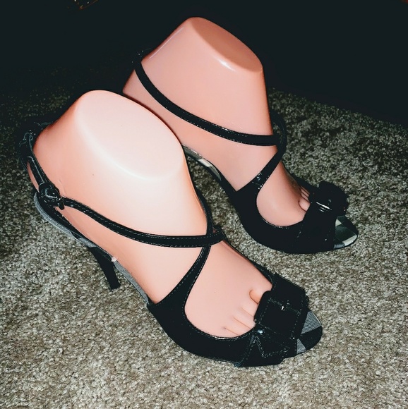 💚💚❤️BURBERRY 💙PATENT LEATHER💜💜❤️ - Picture 2 of 8